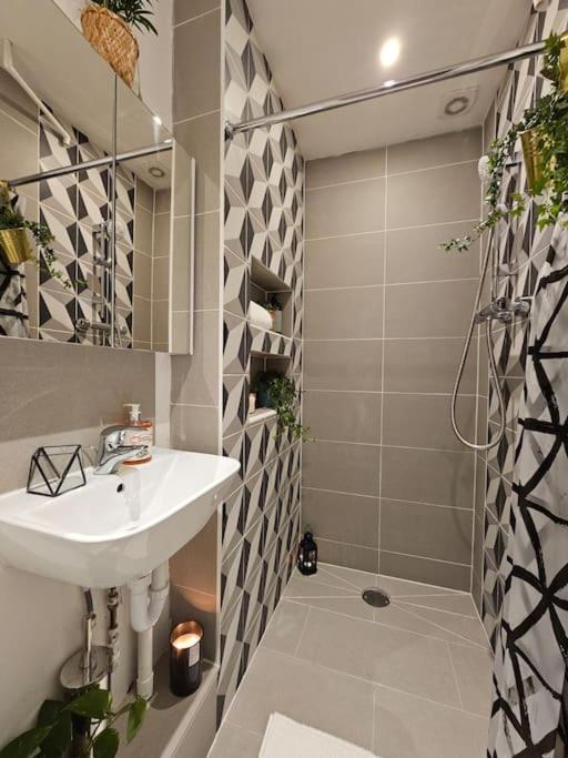 Beautiful And Spacious Flat London Kültér fotó