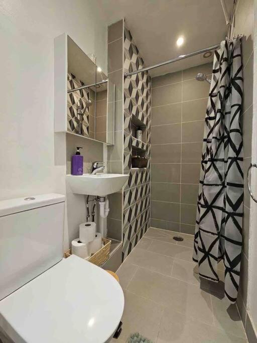 Beautiful And Spacious Flat London Kültér fotó