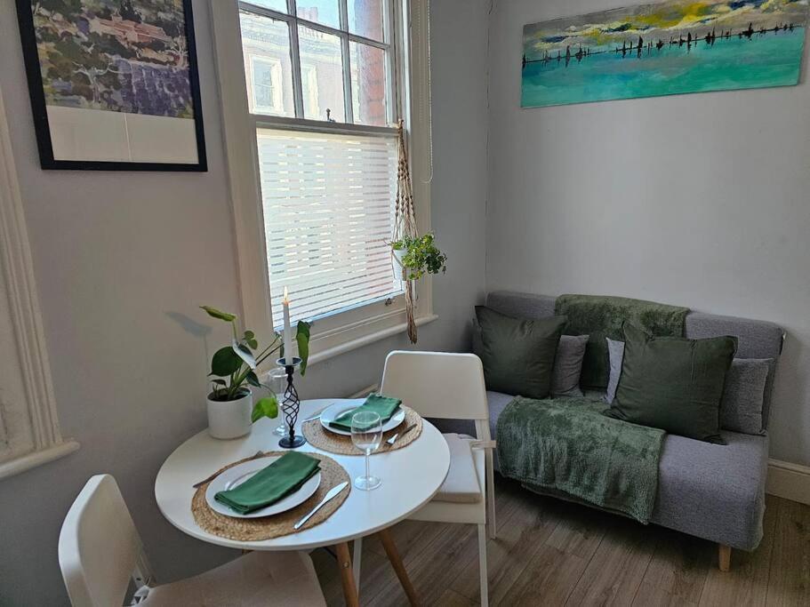 Beautiful And Spacious Flat London Kültér fotó