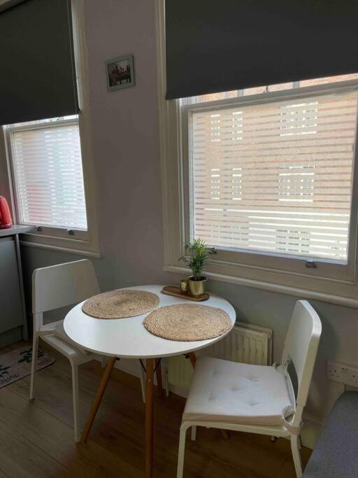 Beautiful And Spacious Flat London Kültér fotó